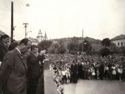 Membri ai conducerii de partid şi de stat vizitând regiunea Mureş Autonomă Maghiară (Târnăveni)