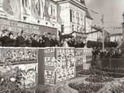 Aspect din timpul vizitei conducătorilor de partid şi de stat în regiunea Mureş Autonomă Maghiară (Odorhei)