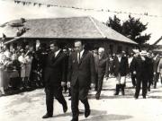 Aspect din timpul vizitei conducătorilor de partid şi de stat în regiunea Mureş Autonomă Maghiară (C.A.P. Sânmartin)