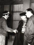 Aspect din timpul vizitei conducătorilor de partid şi de stat în regiunea Mureş Autonomă Maghiară (Târnăveni, Combinatul Chimic)