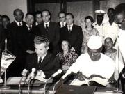 Vizita lui Nicolae Ceauşescu în Guineea. Semnarea Declaraţiei Comune.   (12 martie 1974).