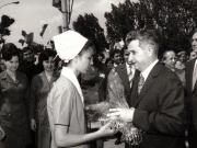 Vizita de lucru a lui Nicolae Ceauşescu la fabrica de confecţii din Craiova.       (29 mai 1974).