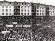Mitingul organizat la Slatina cu prilejul vizitei de lucru în acest oraş a lui Nicolae Ceauşescu.     (30 mai 1974).