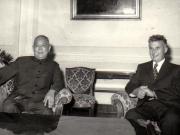 Vizita protocolară la Nicolae Ceauşescu a şefului delegaţiei chineze invitate la festivităţile prilejuite de cea  de-a XXX-a aniversare a eliberării României de sub dominaţia hitleristă.      (22 august 1974).