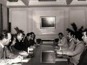 Convorbiri oficiale cu o delegaţie irakiană care ne-a vizitat ţara.        (25 august 1974).