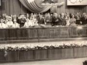 Un grup de pionieri salută Congresul al XI-lea al P.C.R. (27 noiembrie 1974)