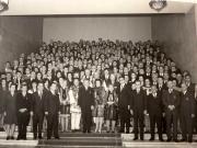 Congresul al XI-lea al P.C.R., Nicolae Ceauşescu în mijlocul delegaţilor din judeţele Suceava, Covasna, Ilfov, Vaslui şi Vâlcea, (noiembrie 1974)