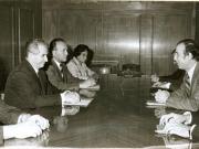 Primirea, de către preşedintele Nicolae Ceauşescu, a delegaţiei Partidului Comunist din Grecia (interior), condusă de Haralambos Drakopoulos, secretar al C.C. al P.C. din Grecia (interior), care, la invitaţia C.C. al P.C.R., face o vizită de prietenie în ţara noastră.(5.X.1977)
