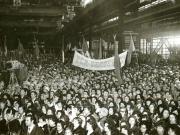 Aspect din timpul adunării populare ce a avut loc în municipiul Hunedoara cu prilejul vizitei de lucru a lui Nicolae Ceauşescu împreună cu alţi conducători de partid şi de stat în judeţul Hunedoara.(9-10.XI.1977)