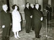 Aspect din timpul solemnităţii decorării de către preşedintele Nicolae Ceauşescu a unor vechi militanţi ai mişcării muncitoreşti, cu prilejul împlinirii vârstei de 70, 75, 80, 85 şi 90 de ani.(24.I.1978)