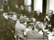 La invitaţia Institutului român pentru relaţiile culturale cu străinătatea şi a asociaţiei de prietenie româno-chineză, o delegaţie a Asociaţiei de prietenie a poporului chinez cu străinătatea şi a Asociaţiei China-România, condusă de Wang Pin-nan, preşedintele asociaţiei, a făcut o vizită în România. La sediul I.R.R.C.S. din str. M. Eminescu nr.8 (7.IV.)(6-16.IV.1978)