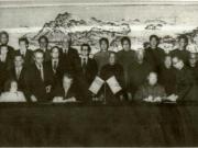 La invitaţia preşedintelui C.C. al P.C. Chinez, Hua Kuo-fen, o delegaţie de partid, condusă de preşedintele Nicolae Ceauşescu, secretar general al P.C.R., a făcut o vizită oficială de prietenie în R.P. China. A fost însoţit de Elena Ceauşescu, Cornel Burtică, Dumitru Popescu, Ştefan Andrei şi alţii.Aspect de la solemnitatea semnării unor importante documente.(14-20.V.1978)