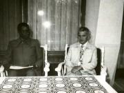 Preşedintele Nicolae Ceauşescu a primit în staţiunea Neptun pe Umba di Lutete, comisarul de stat al afacerilor externe şi cooperării internaţionale al Republicii Zair, care efectuează o vizită oficială în ţara noastră. La primire a luat parte Ştefan Andrei. (9.VIII.1978)