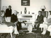 Nicolae Ceauşescu, secretar general al P.C.R., şi Elena Ceauşescu s-au întâlnit la Predeal cu Luigi Longo, preşedintele P.C. Italian, care, împreună cu soţia, se află la odihnă în ţara noastră.(12.VIII.1978)
