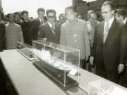 Vizita delegaţiei R.P. China, condusă de Hua Guofeng, preşedintele C.C. al P.C. Chinez, în România. Moment din timpul vizitei la principala poartă maritimă a ţării şi la şantierul naval Constanţa. (19.VIII.1978).(16-21.VIII.1978)