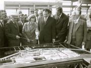 Vizita de lucru a preşedintelui Nicolae Ceauşescu, a Elenei Ceauşescu, a altor conducători de partid şi de stat, în judeţul Cluj-Napoca. În faţa machetei de utilaj greu - Cluj-Napoca. (14-15.IX.1978)