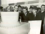 Conducători de partid şi de stat în vizită la expoziţia organizată pe platforma industrială Militari din Capitală.(13.X.1978)