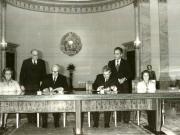 La invitaţia lui Nicolae Ceauşescu, preşedintele R.S.R., şi a Elenei Ceauşescu, dr. Rudolf Kirchschläger, preşedintele federal al Republicii Austria, împreună cu doamna Herma Kirchschläger au făcut, în perioada 8-11.XI.1978, o vizită de stat în ţara noastră. Aspect de la ceremonia semnării Comunicatului comun între R.S.R. şi Republica Austria. (11.XI.)(8-11.XI.1978)
