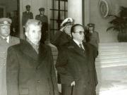 Vizita de prietenie în R.S.F. Iugoslavia a preşedintelui Nicolae Ceauşescu, întreprinsă în zilele de 16 şi 17.XI.1978, la invitaţia preşedintelui Iosip Broz Tito.Ceremonia primirii la Palatul Alb de pe Dedinie, din Belgrad.(16-17.XI.1978)