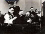 Gheorghe Gheorghiu –Dej, Ana Pauker, Vasile Luca, Teohari Georgescu, Gh. Florescu, Marin Florea Ionescu la cea de-a 10-a sesiune a M.A.N. în timpul votării bugetului de stat al R.P.R. pe anul 1951.  (7.IV.1951). (5-7.IV.1951).