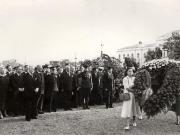 Dej, Petru Groza, K.E. Vorosilov, Chivu Stoica, Kavtaradze, Ana Pauker la solemnitatea de la monumentul Eroilor Sovietici din Piaţa Victoriei, în ajunul celei de-a 7-a aniversări a eliberării României. (22.08.1951).