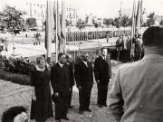 Gheorghe Gheorghiu –Dej, Ana Pauker, Vasile Luca, Al. Moghioroş, Chişinevselu Iosif la solemnitatea de la monumentul Eroilor Sovietici din Piaţa Victoriei, în ajunul celei de-a 7-a aniversări a eliberării României, pentru cinstirea eroilor sovietici care şi-au jertfit viaţa pentru eliberarea ţării noastre. (22.08.1951).
