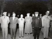 Gheorghe Gheorghiu –Dej, Petru Groza, Teohari Georgescu, Leonte Răutu, Ana Pauker, Vasile Luca şi alte persoane sosind pe aeroportul Băneasa, unde au condus pe K.E. Vorosilov, conducătorul delegaţiei guvernamentale sovietice, care a vizitat ţara noastră cu prilejul sărbătoririi zilei de 23 august. (25.08.1951).