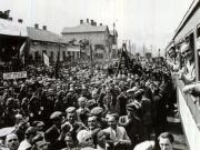 Trenul cu membrii delegaţiei guvernamentale române care a participat la Conferinţa de Pace de la Paris se înapoiază în ţară. Aspect din Gara Predeal.(21.09.1946).