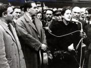 Gheorghe Gheorghiu –Dej, Gh. Tătărăscu, Florica Bagdasar, membrii delegaţiei guvernamentale române la Conferinţa de Pace de la Paris în drum spre Capitală, la mitingul din Gara Predeal, unde a luat cuvântul Florica Bagdasar. (21.09.1946).