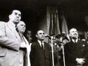 Gheorghe Gheorghiu –Dej vorbind pe peronul Gării Băneasa, cu prilejul înapoierii în ţară de la Conferinţa Păcii de la Paris. Sunt de faţă: Şt. Voitec, Gh. Tătărăscu, P. Groza, M. Constantinescu. (21.09.1946).