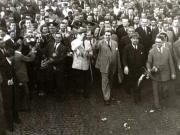 Miting în Gara Băneasa cu prilejul întoarcerii în ţară a delegaţiei române care a participat la Conferinţa Păcii de la Paris. Din delegaţie au făcut parte: Gh. Gheorghiu–Dej, Şt. Voitec, I.G. Maurer, P. Groza, Gh. Tătărăscu, G-ral Dămăceanu, V. Luca, S. Zeiger. (21.09.1946).