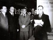 Gh. Gheorghiu–Dej vorbind la sala „Dalles” cu ocazia deschiderii expoziţiei „Refacerea şi dezvoltarea căilor ferate”. Sunt prezenţi: E. Bodnăraş, ş.a. (25.09.1946).