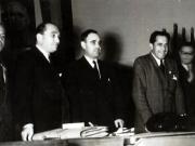 Gh. Gheorghiu–Dej în prezidiul Conferinţei pe ţară a preşedinţilor şi secretarilor comitetelor judeţene electorale B.P.D., care şi-a desfăşurat lucrările în sala „Dalles” între 26-27.09.1946. Sunt prezenţi:  Miron Constantinescu, ş.a. (26-27.09.1946).