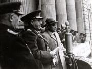 Gh. Gheorghiu–Dej la marea întrunire B.P.D. a soldaţilor şi ofiţerilor din Piaţa Universităţii. A mai participat G-ral V. Răşcanu, ş.a. (17.11.1946).