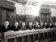 Gh. Gh.-Dej, Vasile Luca, Teohari Georgescu, Chivu Stoica, Lothar Rădăceanu, Emil Bodnăraş, Gh. Vasilichi, Miron Constantinescu, Vasile Vaida, ing. Profin pe banca ministerială participând la cea de a 9-a sesiune ordinară a M.A.N., unde s-a dezbătut proiectul de lege privind planul cincinal de dezvoltare a economiei naţionale. (1951-1955)(14 decembrie 1950).