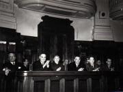 Gh. Gheorghiu-Dej, P. Groza, Th. Georgescu, Ana Pauker,  I. Chişinevschi, V. Luca, D-tru Petrescu, E. Bodnăraş, ş.a., pe banca ministerială la ce-a de-a XI-a sesiune ordinară a Marii Adunări Naţionale, în cadrul căreia s-a luat în discuţie proiectul de lege pentru aprobarea Bugetului de Stat al R.P.R. pe anul 1952.(26.03.1952).