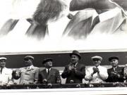 Gh. Gheorghiu-Dej, P. Borilă, S.I. Kavtaradze, Th. Georgescu, I. Chişinevschi, V. Luca, ş.a., în tribuna oficială din Piaţa Aviatorilor, la demonstraţia oamenilor muncii din Capitală, cu prilejul zilei de 1 Mai.(01.05.1952).