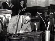 Gh. Gheorghiu-Dej la cea de-a 12-a sesiune a M.A.N., cu prilejul alegerii sale ca Preşedinte al Consiliului de Miniştri al R.P.R.(2.06.1952).