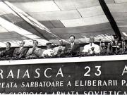 Gh. Gheorghiu-Dej, P. Groza, Al. Moghioroş, V.V. Kuzneţov, E. Bodnăraş, Gh. Apostol, ş.a., în tribuna oficială de la demonstraţia cu prilejul zilei de 23 August 1952 (Piaţa Aviatorilor).(23.08.1952).