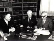 Gh. Gheorghiu-Dej, Tr. Săvulescu, M. Sadoveanu la cea de-a XIII-a sesiune a M.A.N., în cadrul căreia s-a dezbătut şi votat proiectul noii Constituţii a R.P.R.(22-25.09.1952).