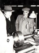 Gh. Gheorghiu-Dej alături de ambasadorul Uniunii Sovietice, A.I. Leontiev, vizitează expoziţia „Economia planificată a R.P.R. în plin progres” din parcul de cultură şi odihnă Herăstrău.(15.12.1952).