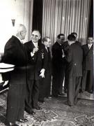 Gh. Gheorghiu-Dej, P. Groza, I. Chişinevschi, Gh. Apostol,  M. Constantinescu, Al. Moghioroş, ş.a., la solemnitatea înmânării unor distincţii acordate cu prilejul celei de-a V-a aniversări a Republicii Populare Române (Palatul M.A.N.).(30.12.1952).