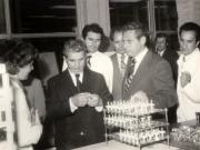 Vizita preşedintelui Nicolae Ceauşescu şi a altor conducători de partid şi de stat la Întreprinderea de piese radio şi semiconductori – Băneasa. (20 mai 1976)