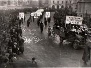 Demonstraţie comunistă în  în 13 februarie1945.