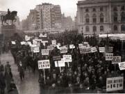 Demonstraţie comunistă în  în 13 februarie1945.