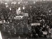 Demonstraţie comunistă în  în 13 februarie1945.