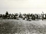 Ţărani din Oltenia pe timpul aplicării Legii reformei agrare din martie 1945.(martie 1945)