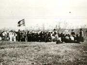 Ţărani din Oltenia pe timpul înfăptuirii  reformei agrare din 1945.(martie 1945)