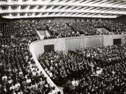 Aspect de la adunarea ce a avut loc la Sala Palatului cu prilejul deschiderii noului an de învăţământ superior (3 X 1966)