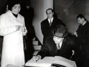 Primul ministru al Iranului, Amir Abbas Hoveida, vizitând Uzina de Tractoare din oraşul Braşov (28 X-04 XI 1966)